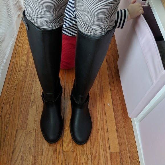 High end luxury rain boots - Picture 5 of 6